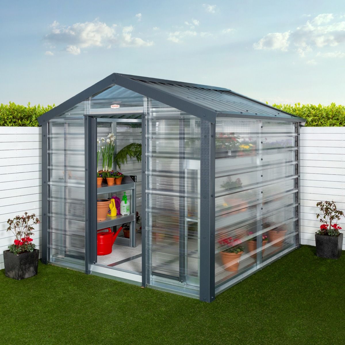 Exploring the Benefits of Woodies Greenhouse: A Natural Approach to Gardening