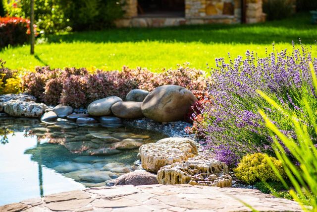 Inspiring Natural Landscaping Ideas to Create a Serene Outdoor Oasis