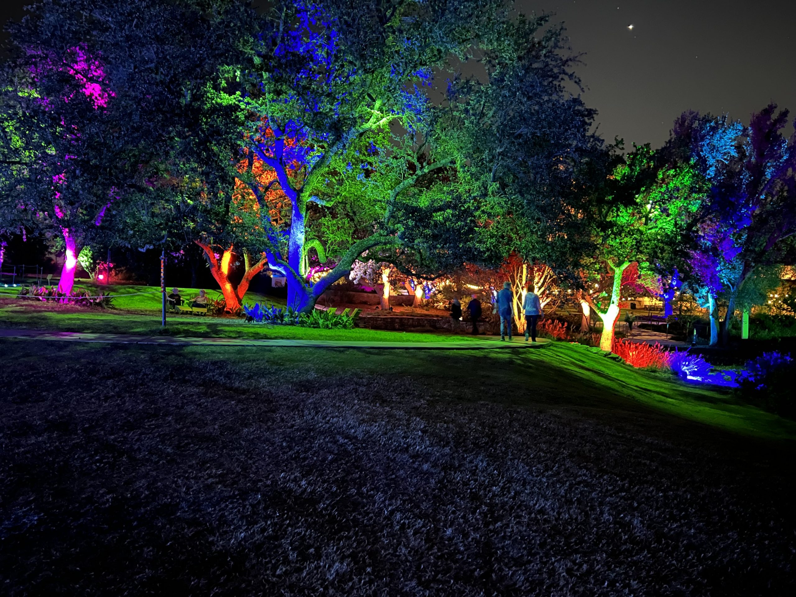 How Long Do Botanical Gardens Lights Illuminate the Night?