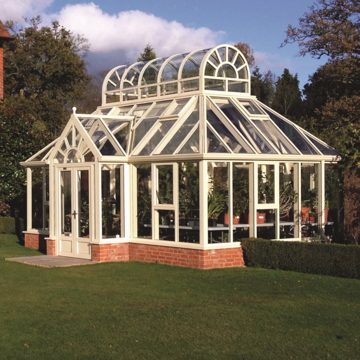 The Beauty of Orangerie Greenhouses: A Perfect Blend of Nature and Elegance